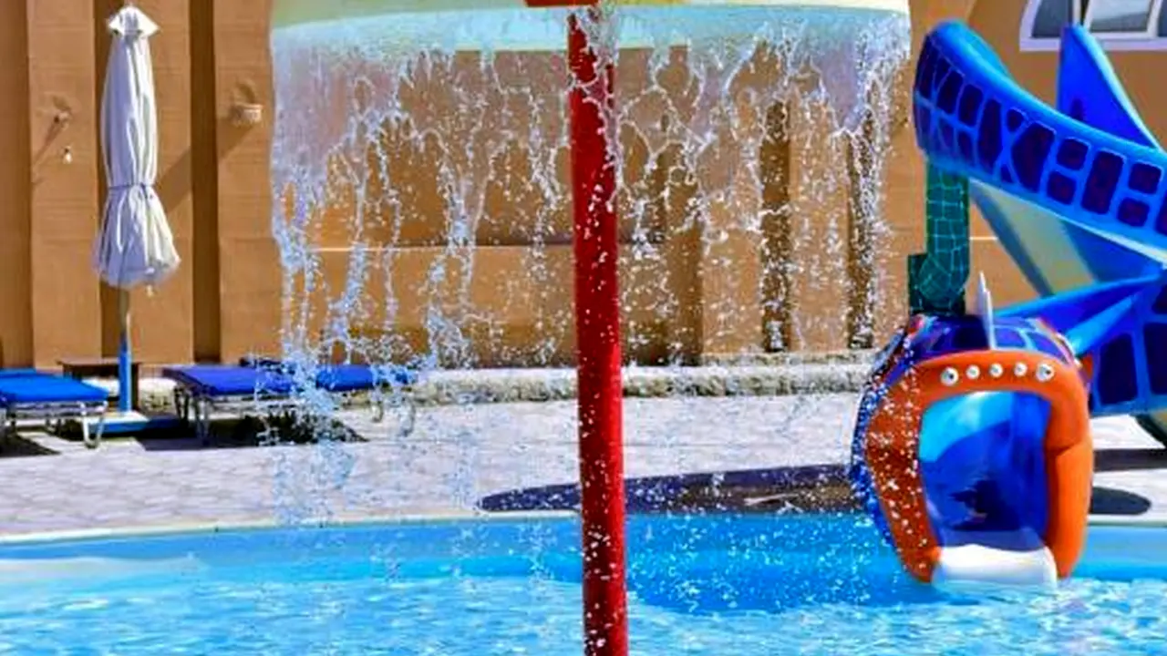 الفندق سينتيدو أكاسيا بيتش - القصير